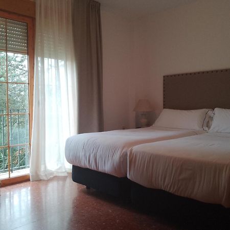 Setenil De Las Bodegas Hotel Tugasa El Almendral מראה חיצוני תמונה