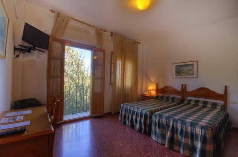Setenil De Las Bodegas Hotel Tugasa El Almendral מראה חיצוני תמונה