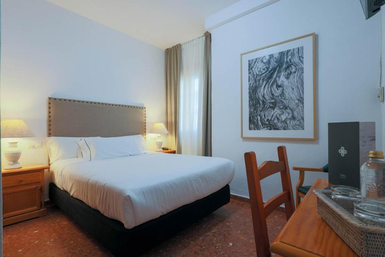 Setenil De Las Bodegas Hotel Tugasa El Almendral מראה חיצוני תמונה