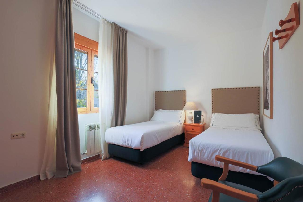 Setenil De Las Bodegas Hotel Tugasa El Almendral מראה חיצוני תמונה