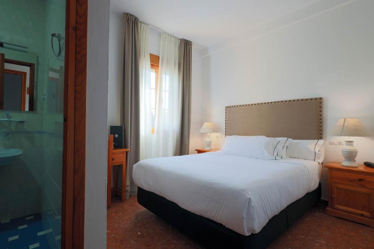 Setenil De Las Bodegas Hotel Tugasa El Almendral מראה חיצוני תמונה