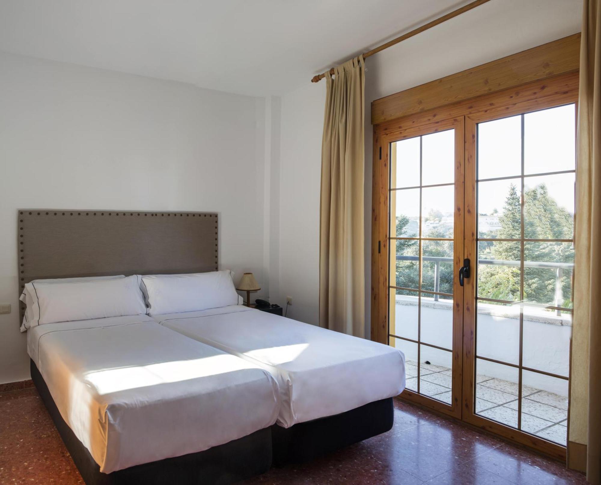 Setenil De Las Bodegas Hotel Tugasa El Almendral מראה חיצוני תמונה